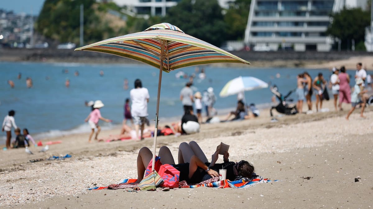Auckland set for big weekend as weather plays ball, summer makes fleeting return