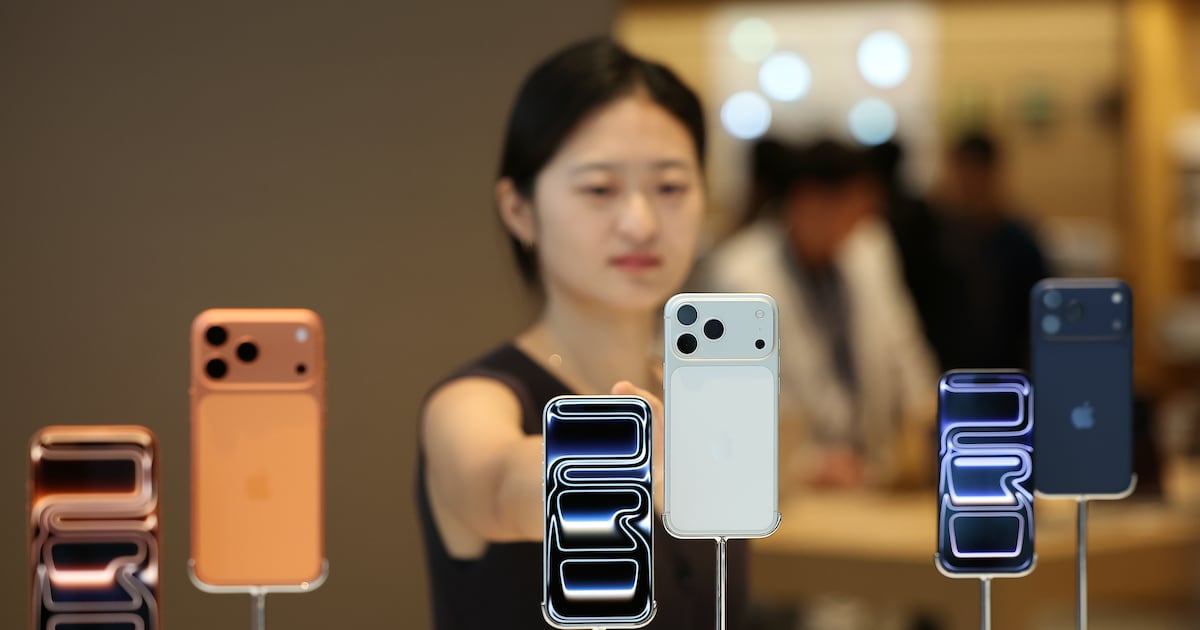 Coruna Malware Exploits iPhone Flaws, Urgent iOS Updates Recommended - 조선일보