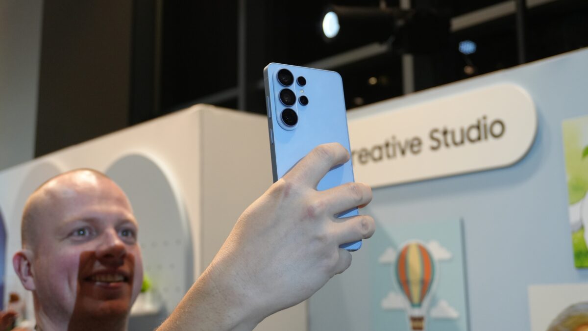 The Galaxy S26 Ultra wins MWC's prestigious Best in Show award