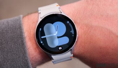 Galaxy Watch 7 gets February 2026 security update