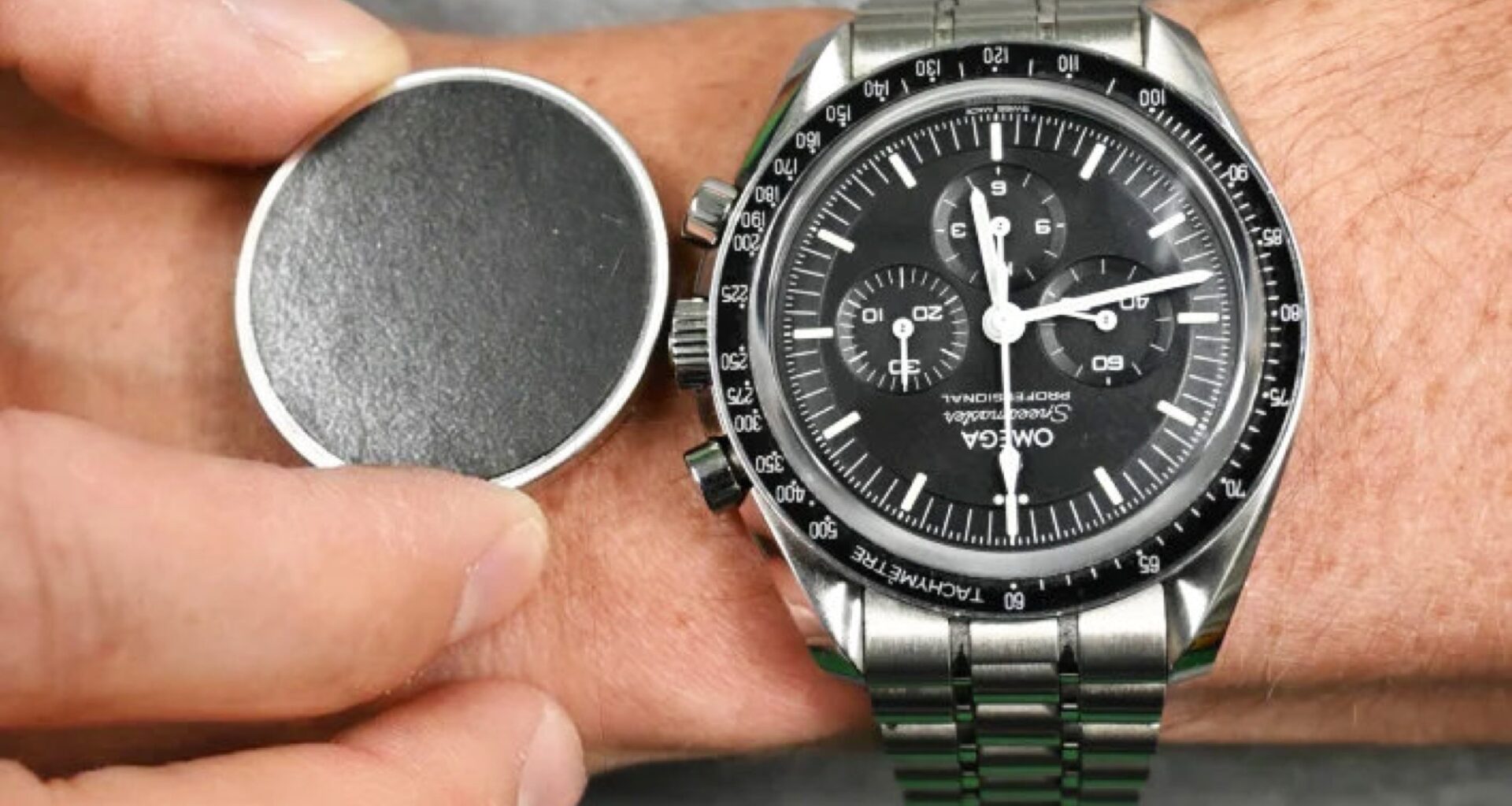 The Heir transforms Casio, Rolex and others into smartwatches