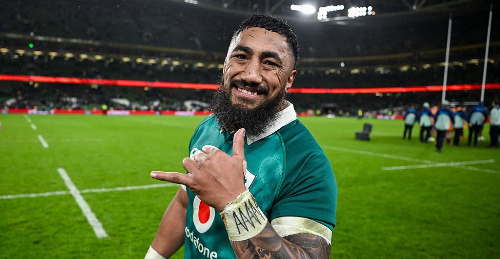 Bundee Aki returns but Ireland's third choice 10 'ruled out'