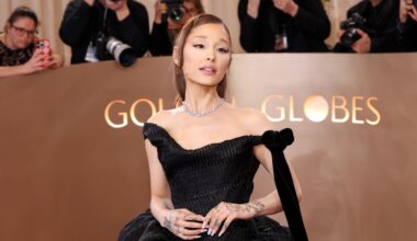 Ariana Grande Shows Rarely-Seen Short Natural Curls in Makeup-Free Video