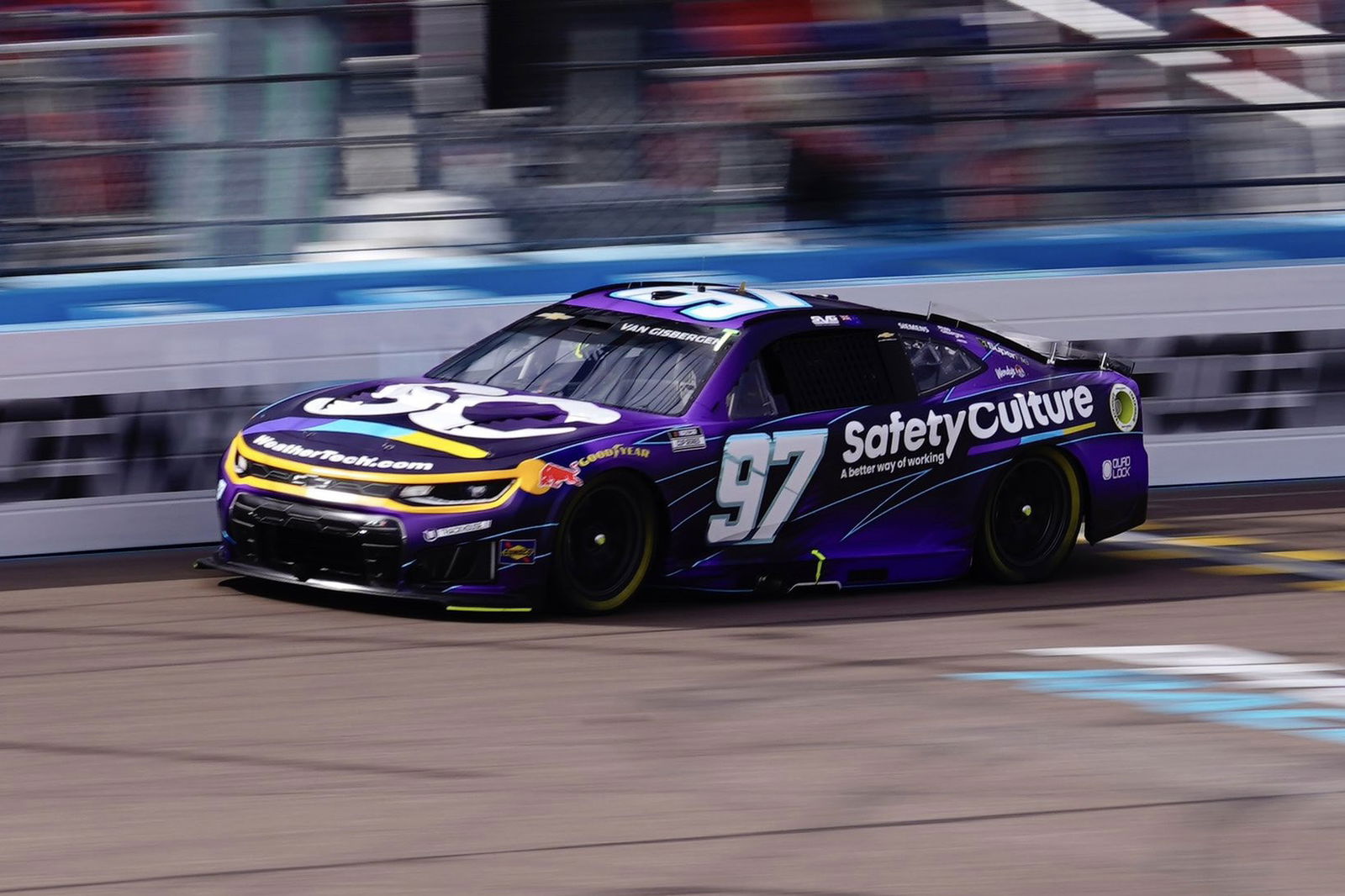 SVG survives spins, avoids crash for ‘excellent’ Phoenix finish