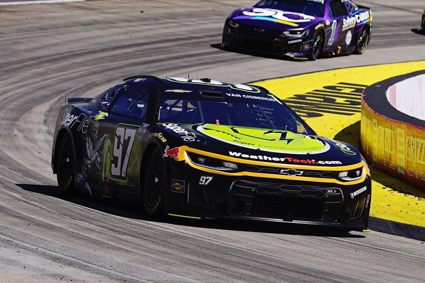 Van Gisbergen qualifies career-best fifth at Martinsville