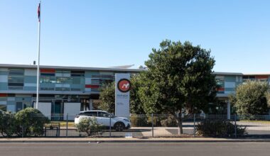 Pāpāmoa school bus chaos: Extra service reinstated after students stuck