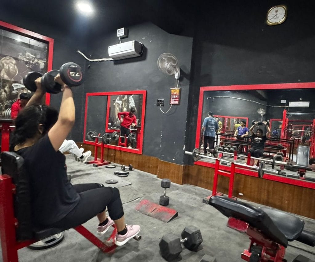 Ishika works out at Brothers Gym in Shamli, where flirtation can be a game of smoke and mirrors | Photo: Sagrika Kissu | ThePrint