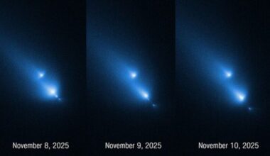 Comet breaks apart: 3 panels showing the breakup of a comet into 4 pieces of different brightness.