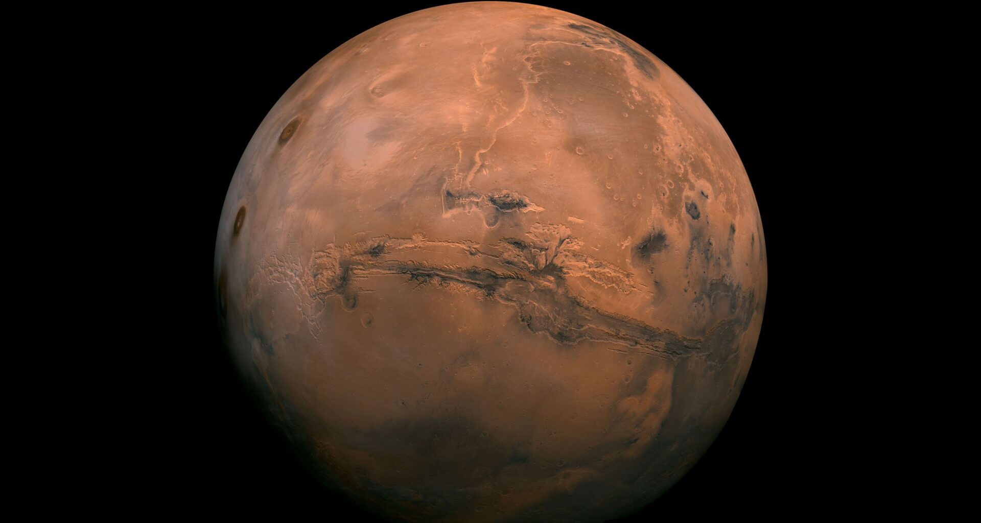 Did Earth life actually begin on Mars? Asteroid impacts could let microbes planet-hop, study suggests