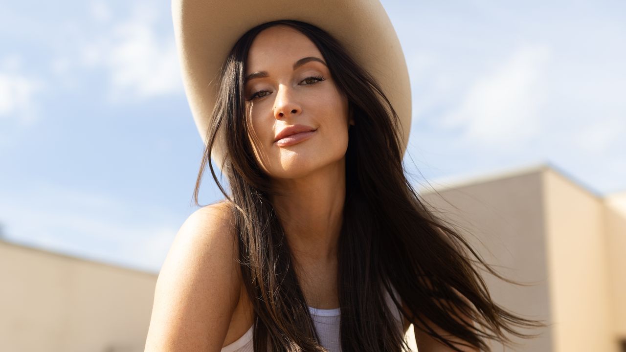 Kacey Musgraves Reveals New Album Middle of Nowhere and Single