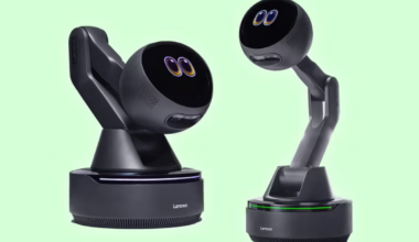 Lenovo showcases big-eyed AI workmate that projects and turns scanned documents into ppt · TechNode