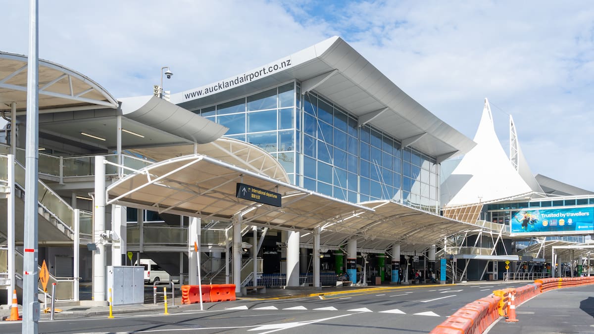 Auckland Airport parking tap-and-go fault takes $2643 from user’s bank account