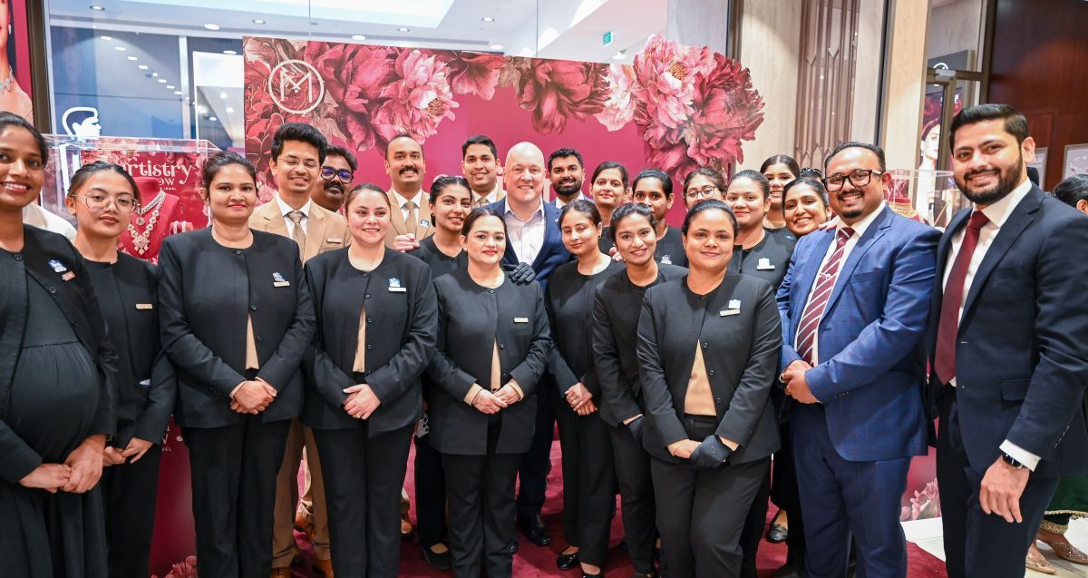 Malabar Gold to expand-Luxon with staff.jpg