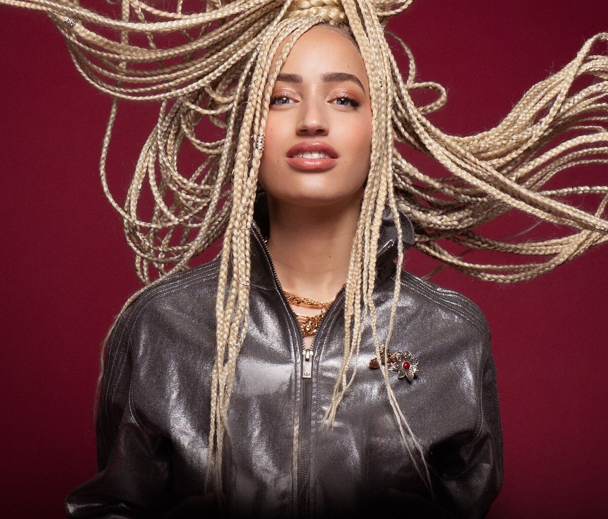 'Regarde !': It's Monroe for France