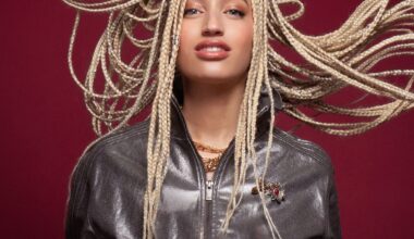 'Regarde !': It's Monroe for France