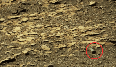 Nasa’s Curiosity Rover Spots Mysterious Shiny Cylinder On Mars