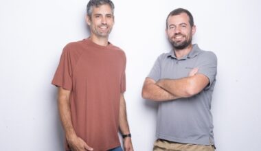 Niv-AI founders Tomer Timor and Edward Kizis.