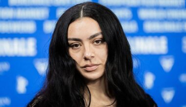 Charli XCX wants to ‘quit music and act’