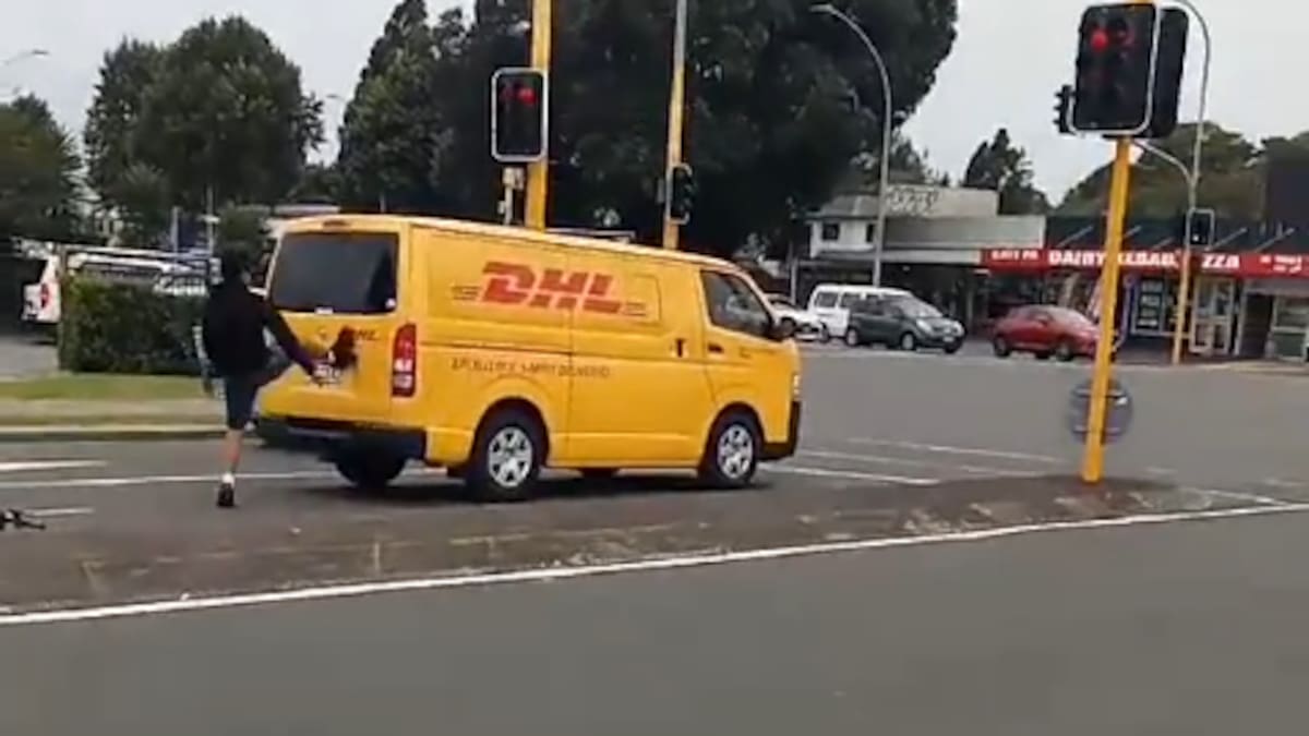 Video shows Tauranga teen lashing out at postie van after near miss