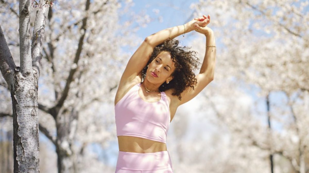 I treat aching joints — the mistake that causes flare-ups in spring