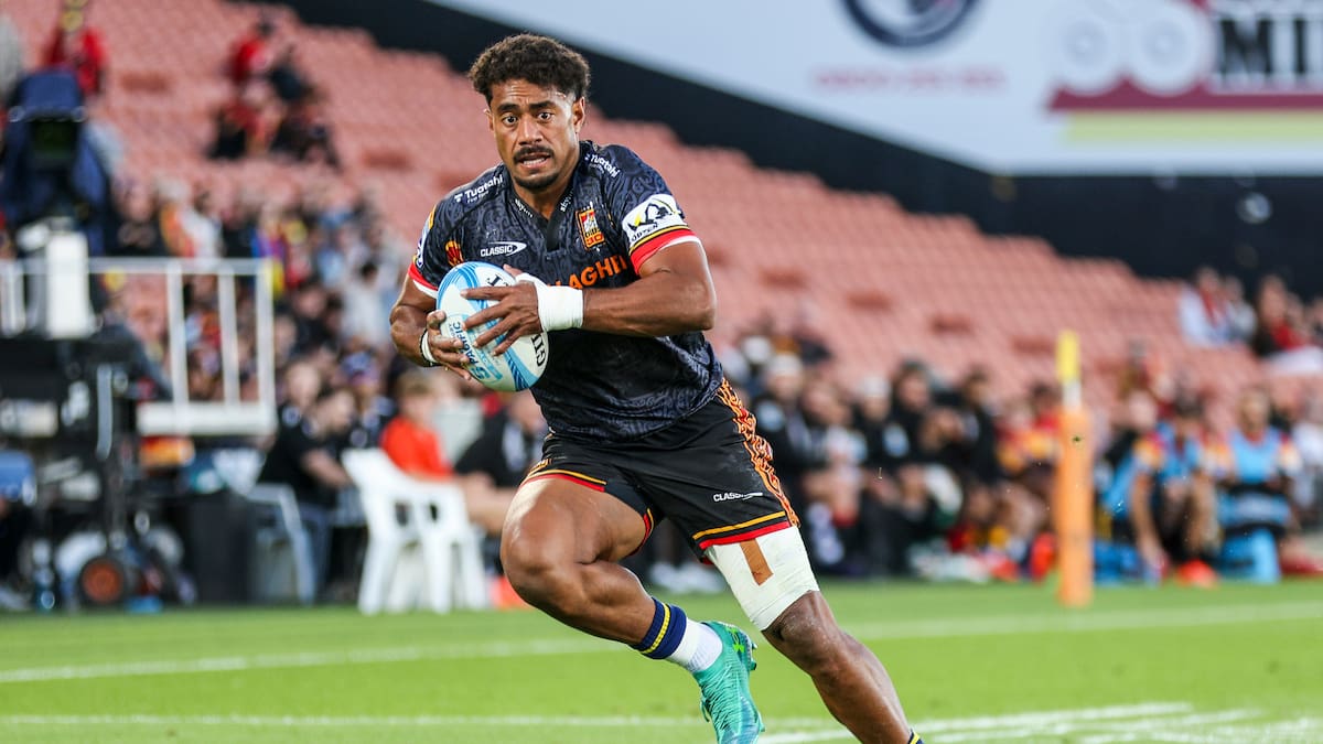 Chiefs winger Emoni Narawa says desire to play at Rugby World Cup behind decision to extend NZR contract