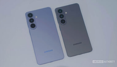 Samsung Galaxy S26 Plus Cobalt Violet vs Galaxy S26 Sky Blue