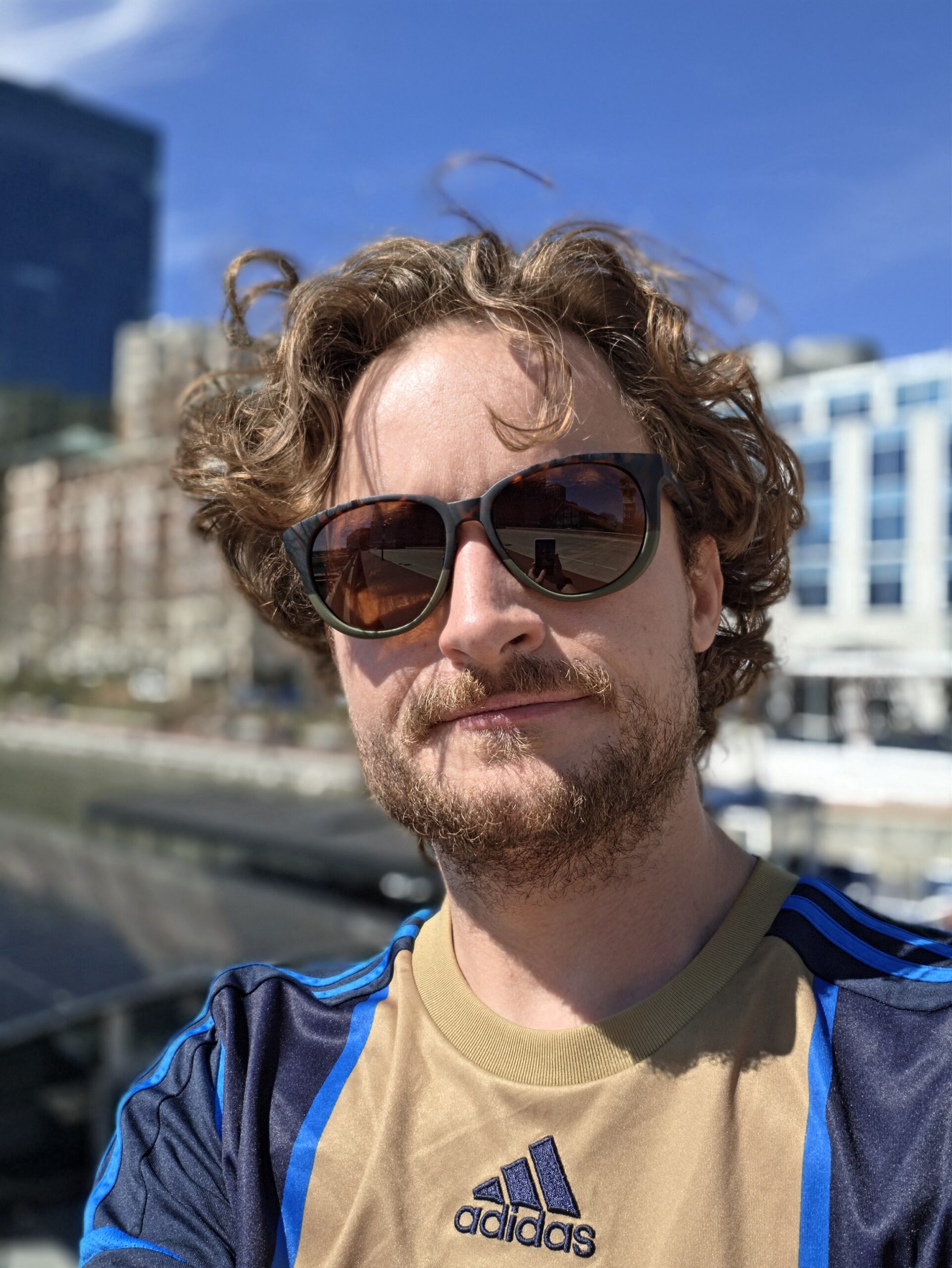 Samsung Galaxy S26 Ultra portrait selfie