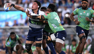 Prince Payton's half, Blues loose-forwards stand up