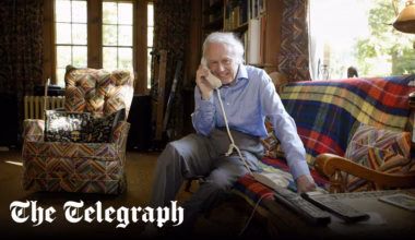 Sir Anthony Leggett, physicist who won the Nobel Prize for his research into superfluids – obituary