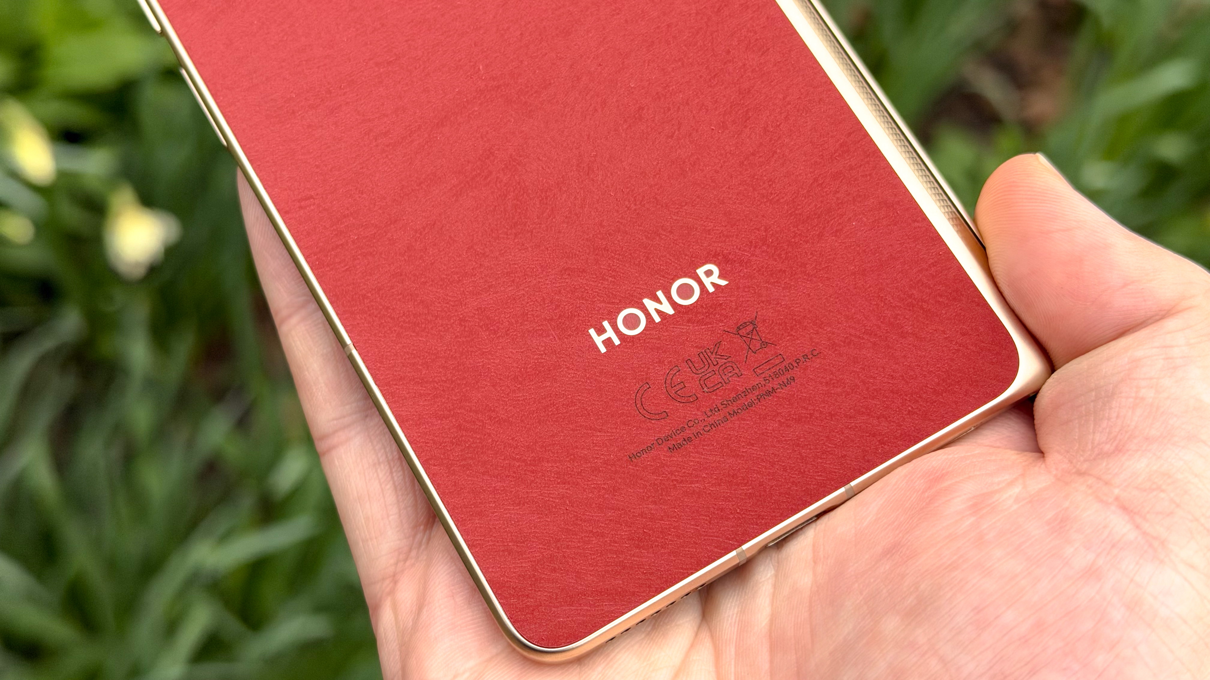 Honor Magic V6 logo and vegan leather back panel