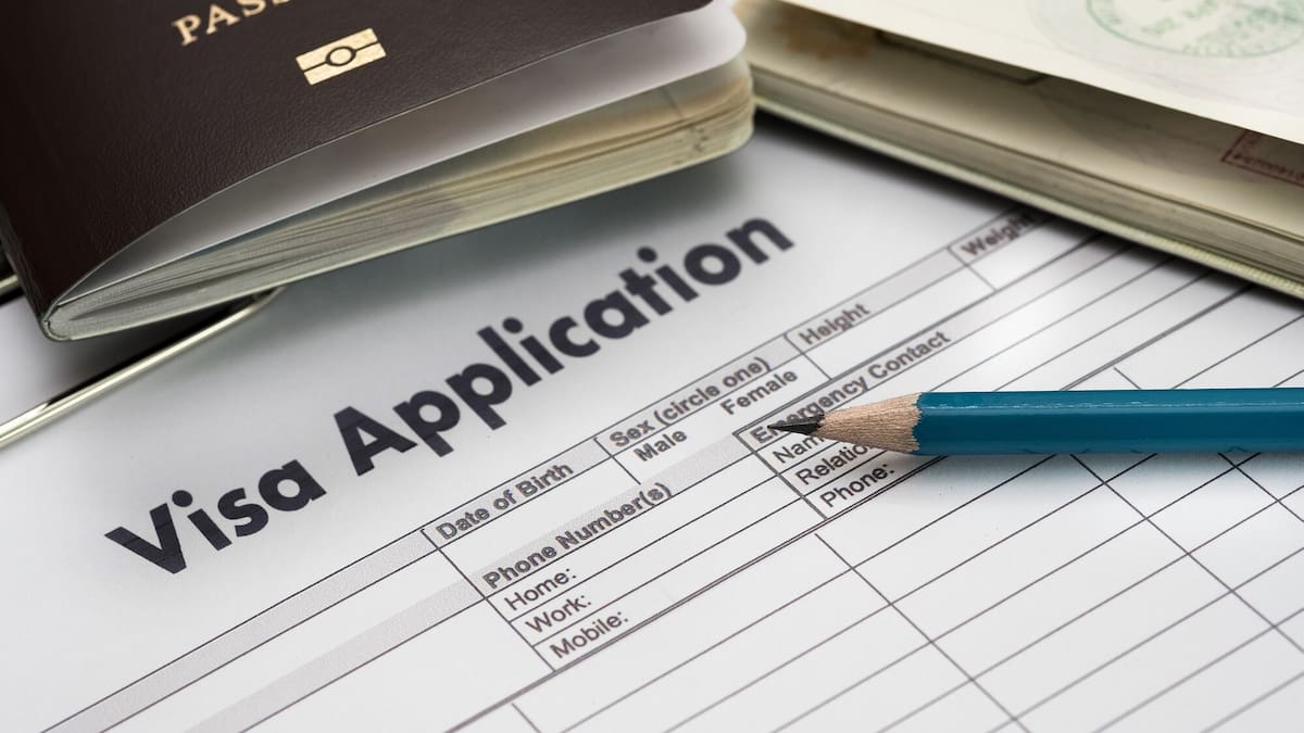 Judge slams Iraqi couple after elaborate, years-long immigration ruse