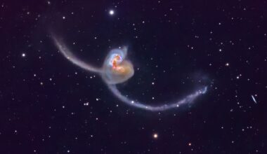Astrophotographer captures spectacular photo of Antennae Galaxies dueling in deep space