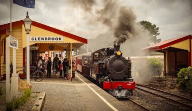 One seriously injured after explosion in steam engine train at Glenbrook Vintage Railway