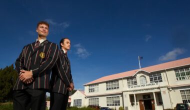 How does your school rate? New analysis of 500 colleges’ NCEA results ranked against house prices