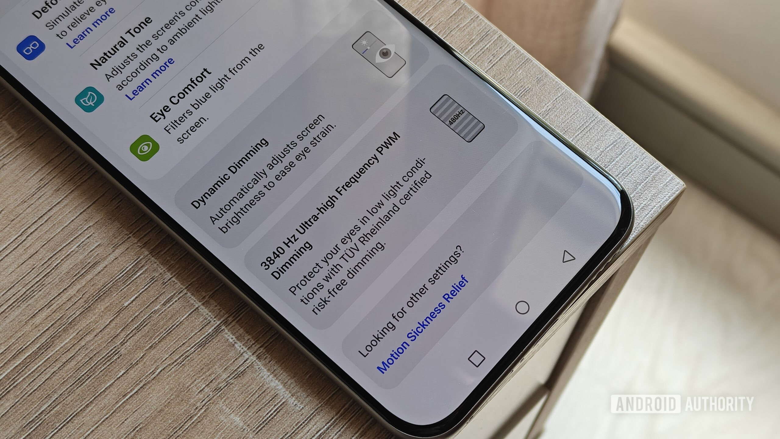 an honor 400 pro smartphone with pwm dimming details in the display settings
