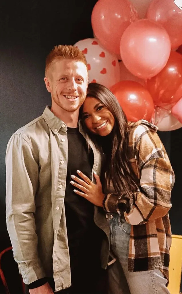 <p>Layla Taylor & Clayton Wessel: Divorced</p>