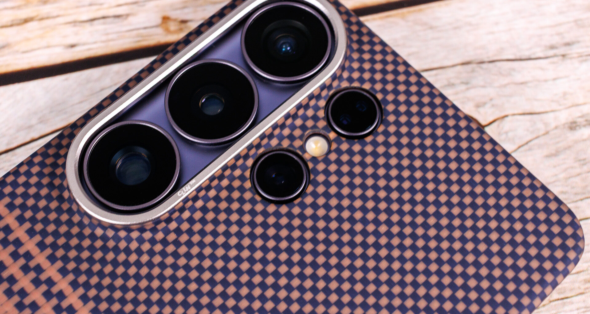 With MagSafe, additional buttons and durable - Pikata Galaxy S26 case review