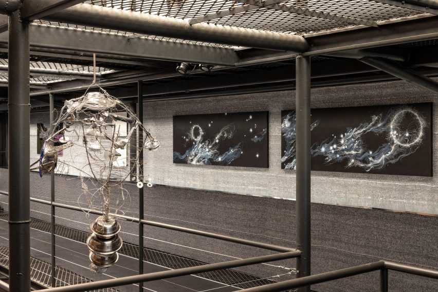 Gallery-like level at Casa Bola