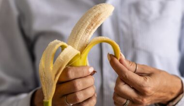 Is It Healthy To Eat A Banana Every Day? Here's What Experts Say