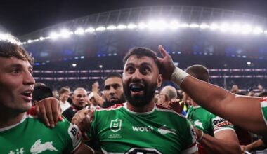 NRL fans, Australian PM rush field after try-scoring record broken