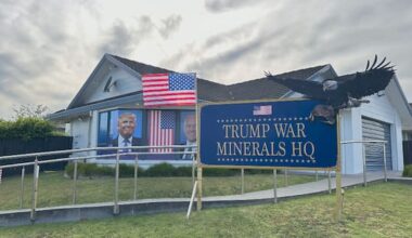 Greenpeace protest at PM's electorate office