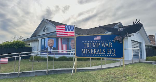 Greenpeace protest at PM's electorate office