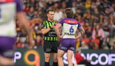 Clubs exploiting six-again rule change, analysis and opinion, refereeing in spotlight, Michael Crawley column