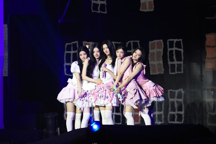 K-pop girl group ILLIT performs onstage during “ILLIT LIVE ‘PRESS START♥︎’ in SEOUL” at Ticketlink Live Arena in Seoul’s Songpa District, March 15. Courtesy of Belift Lab