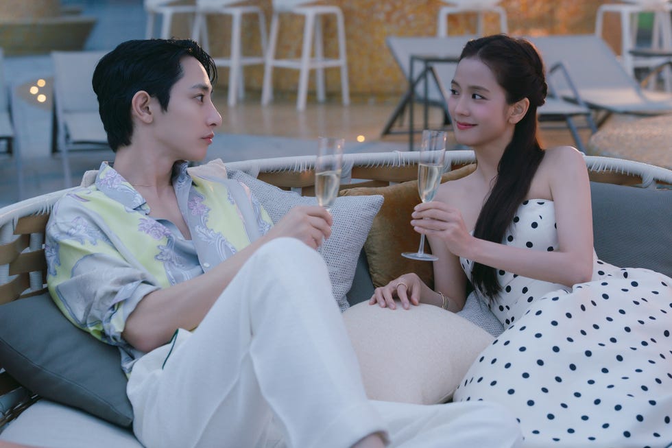 Boyfriend on Demand Lee Soo-hyuk as Choi Si-woo and Jisoo as Seo Mi-rae Netflix boyfriend on demand lee soo hyuk as choi si woo and jisoo as seo mi rae netflix sitting intimately together enjoying drinks