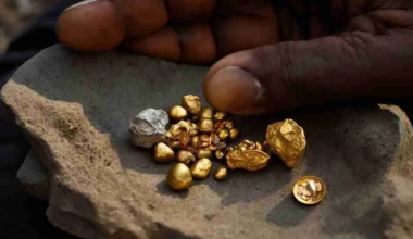 China and the US pressure Ghana to pause new gold royalty hike
