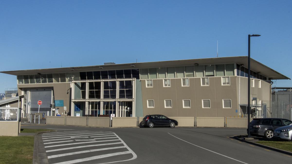 Man accused of young girl abduction found dead in prison