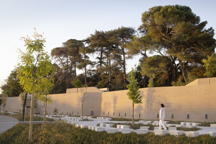 Cities of the Dead: 10 Projects Exploring Burial Architecture - Image 1 of 19