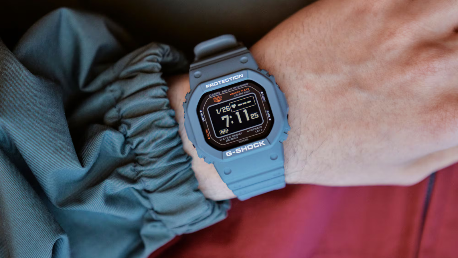 The smartwatch with retro vibes drops to a new low price, making it hard to ignore