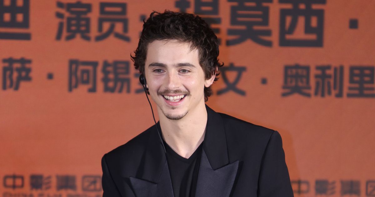 Timothée Chalamet Impaired His Vision for ‘Marty Supreme’